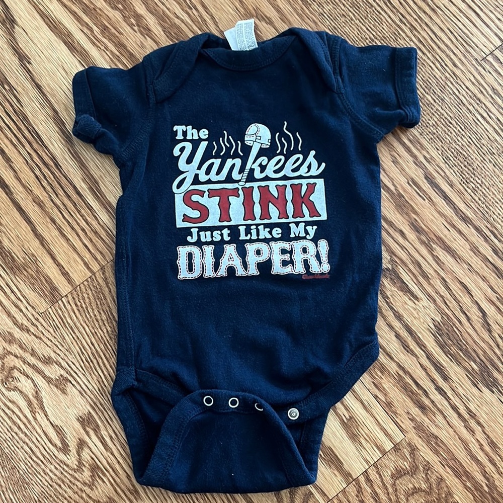 6 months Yankees onesie